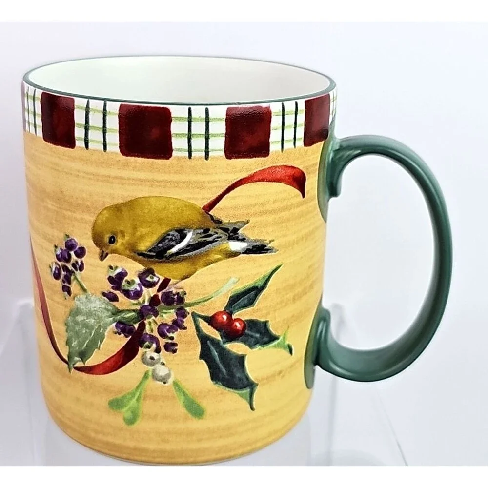 Lenox Coffee Mug Cup Winter Greetings Goldfinch Bird Everyday Holiday 8 Ounce